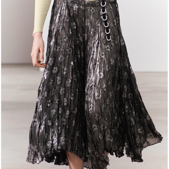 Zara silver textured metallic midi full skirt NWT - Picture 1 of 9